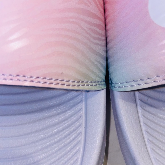 NWT- Nike Women Victori One Slide Print Pure Violet/White - Picture 2 of 14